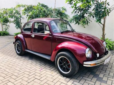 Classic wedding car 2
