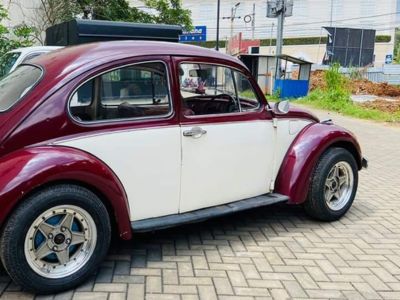 Classic wedding car 7